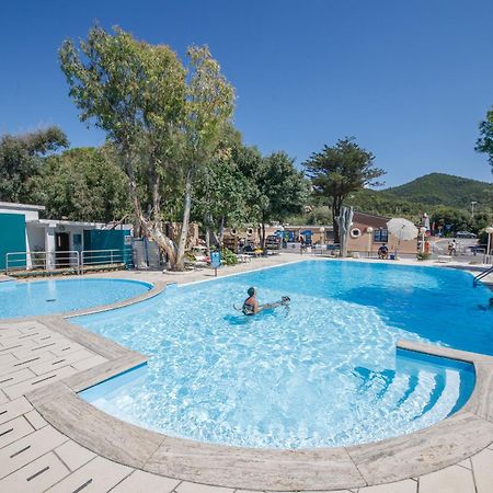 Villaggio Miramare Ливорно Экстерьер фото