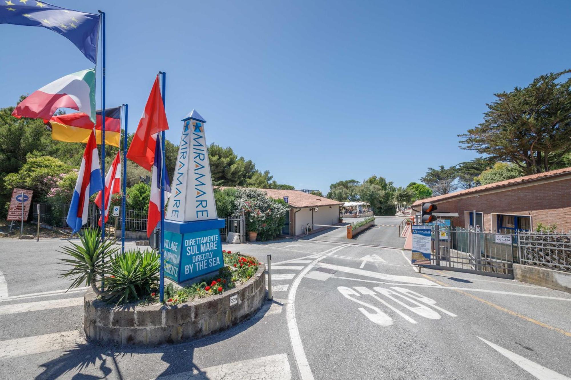 Villaggio Miramare Ливорно Экстерьер фото